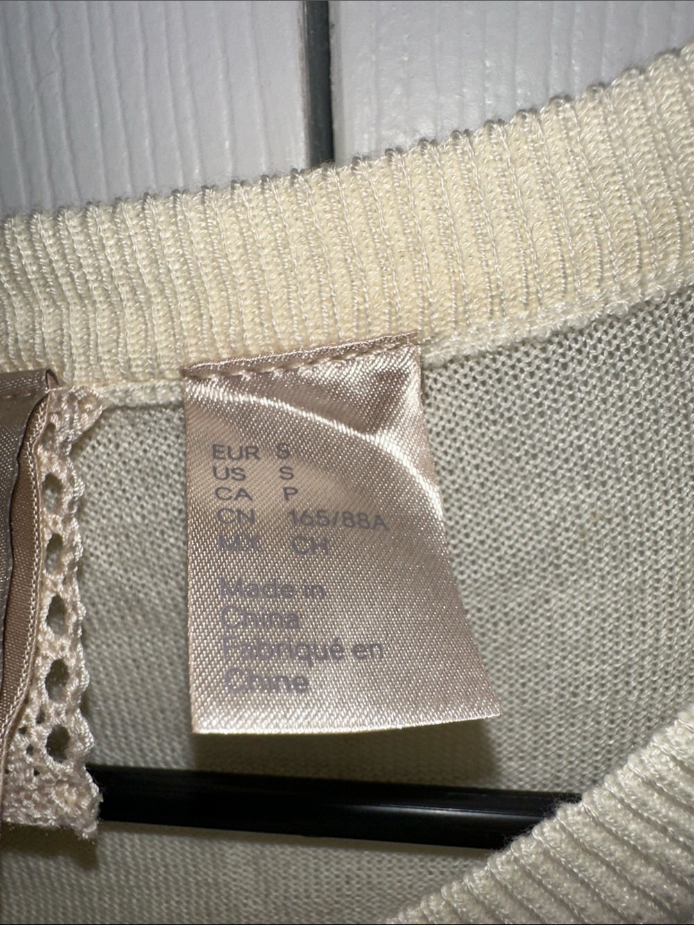 Divided Cream Long-Sleeve Top with Lace Hem - Picture 5 of 6